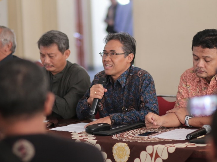 Gelar Guru Besar Amien Rais Sudah Tak Berlaku