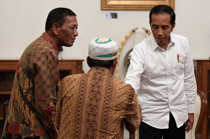 Jokowi Terima Korban Penjarahan 22 Mei