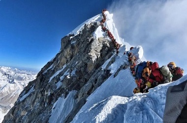 18 Pendaki Tewas di Everest Sepanjang Musim Ini
