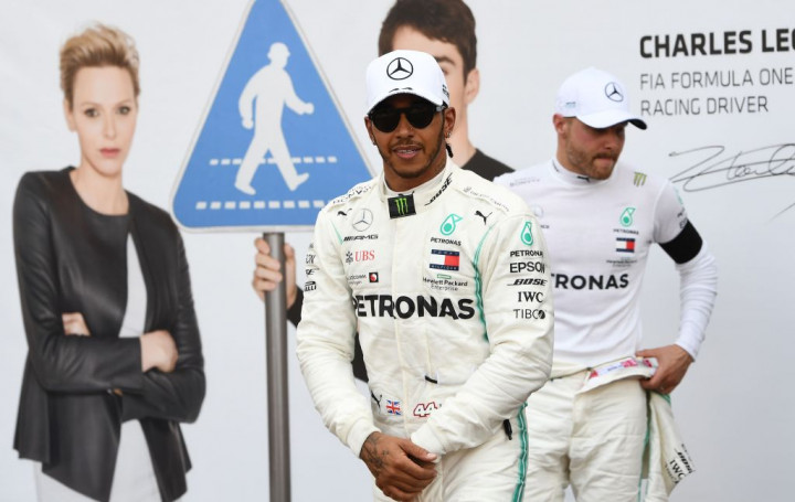 Hamilton Dedikasikan Raihan Pole Position untuk Mendiang Niki Lauda