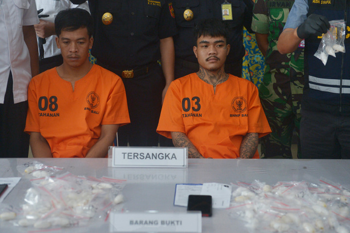 Telan 100 Butir Kapsul Sabu, 2 WN Thailand Ditangkap