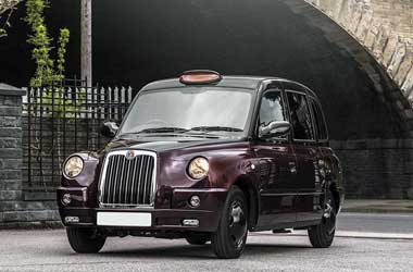 Mewahnya Taksi Black Cab Garapan Kahn Design
