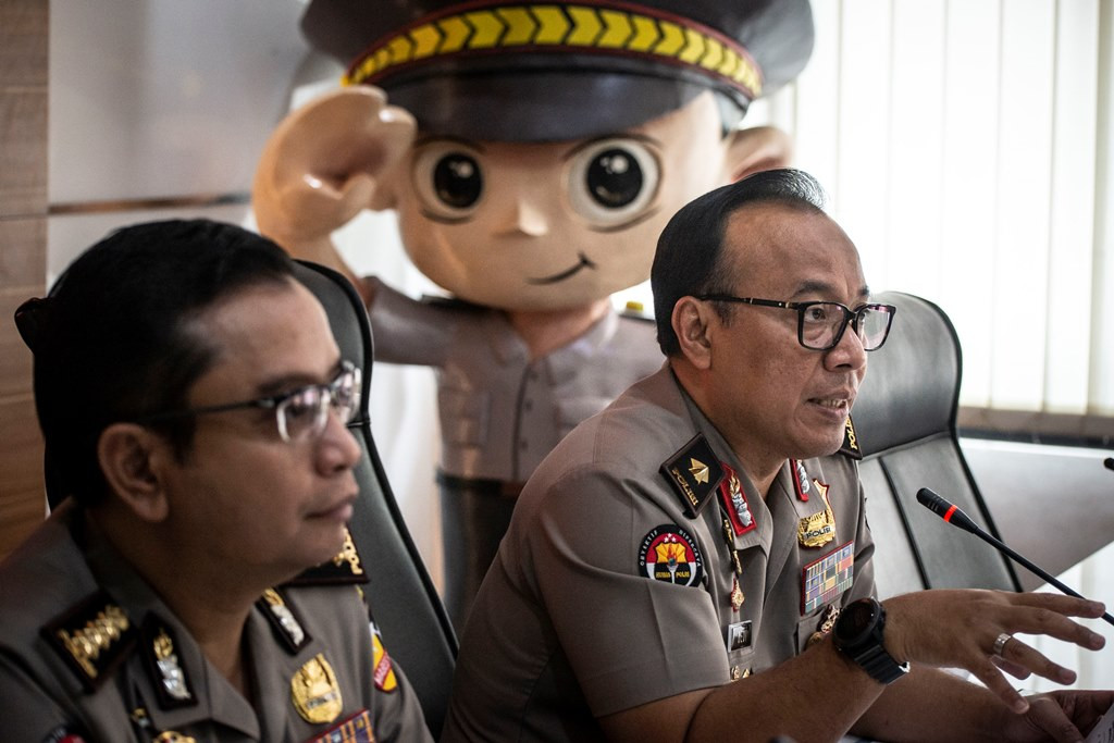 Karopenmas Divisi Humas Polri Brigjen Dedi Prasetyo (kanan). (Foto: ANTARA/Aprillio Akbar)
