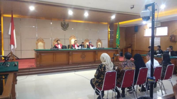 Bupati Neneng Divonis 6 Tahun Penjara