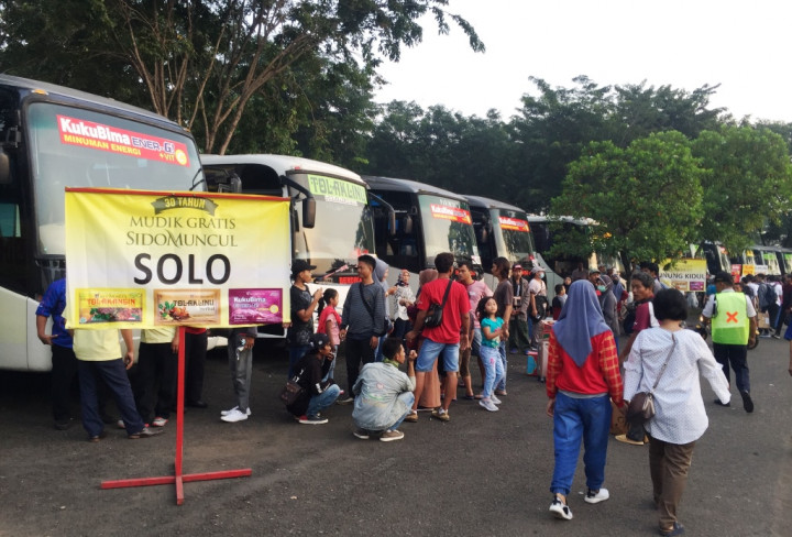Pemudik Bahagia Pulang Kampung Berkat Program Mudik Gratis