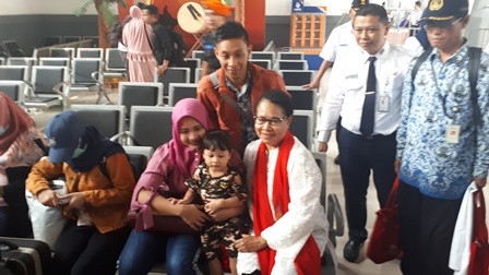 Menteri Yohana Tinjau Pemudik Perempuan dan Anak