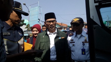 Ridwan Kamil Imbau Tidak Mengajak Teman Usai Mudik
