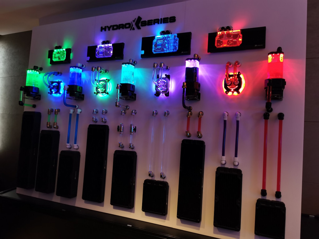 Corsair Hydro X Series, Aksesori Lengkap Sistem Pendingin