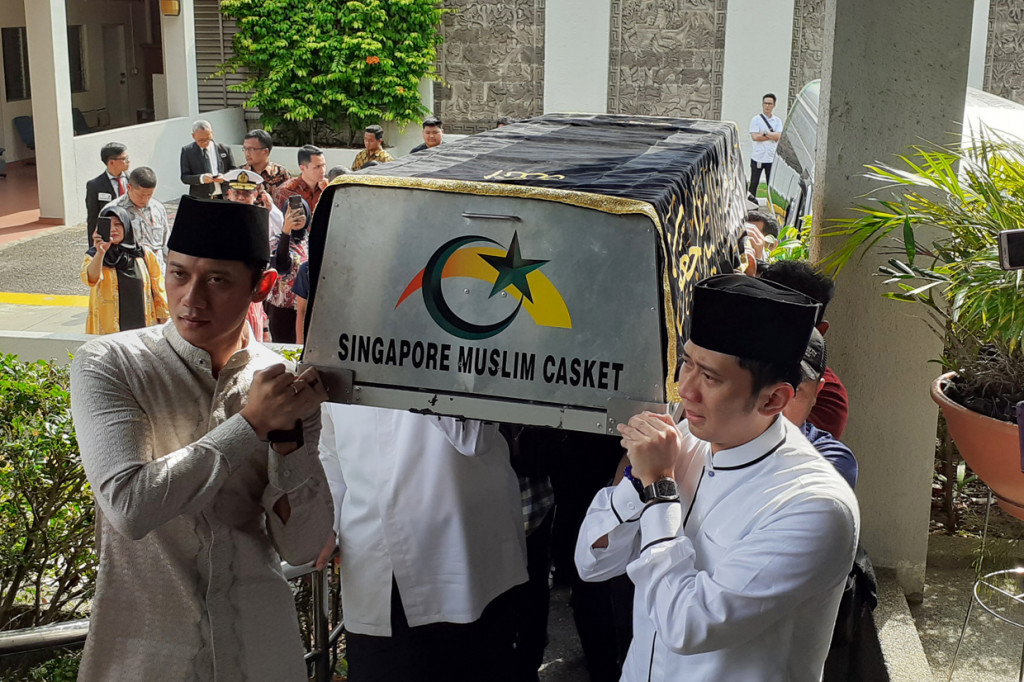 Jenazah Ani Yudhoyono Disemayamkan di KBRI Singapura
