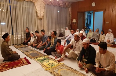 WNI di Addis Ababa Salat Gaib Untuk Ani Yudhoyono