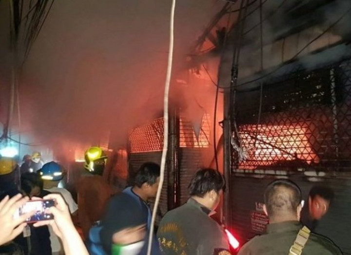200 Kios Pasar Chatucak Thailand Habis Terbakar