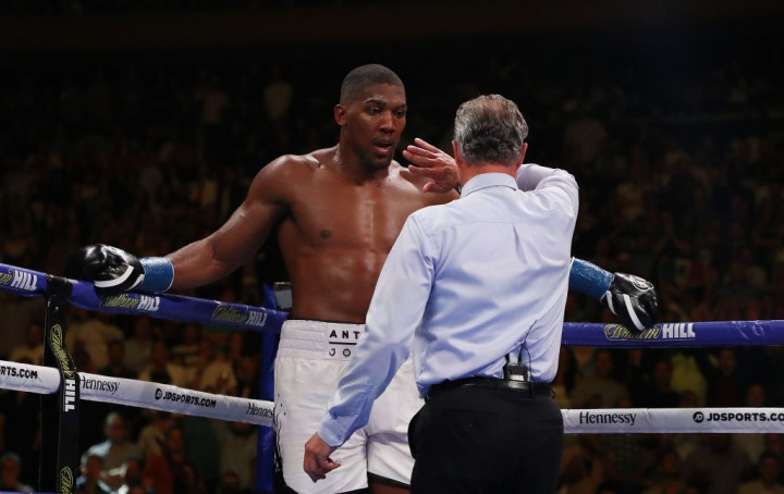 Anthony Joshua Bersumpah Rebut Sabuknya Kembali
