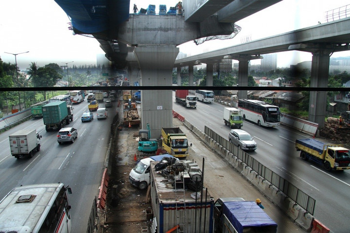 Rekayasa <i>One Way</i> di Tol Trans Jawa Dihentikan