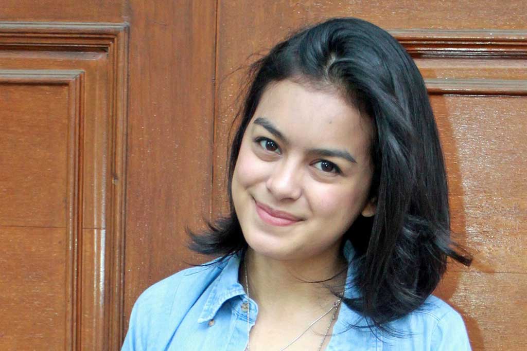 Bagaimana Rasanya jadi Anak Sophia Latjuba? - Medcom.id