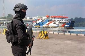Pengamanan Pelabuhan Merak Diperketat