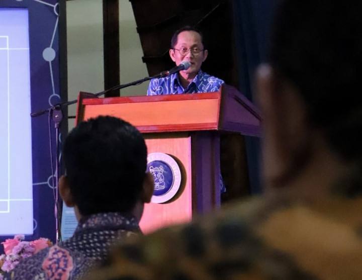 Rektor ITB Rindu Sungkeman dengan Orangtua