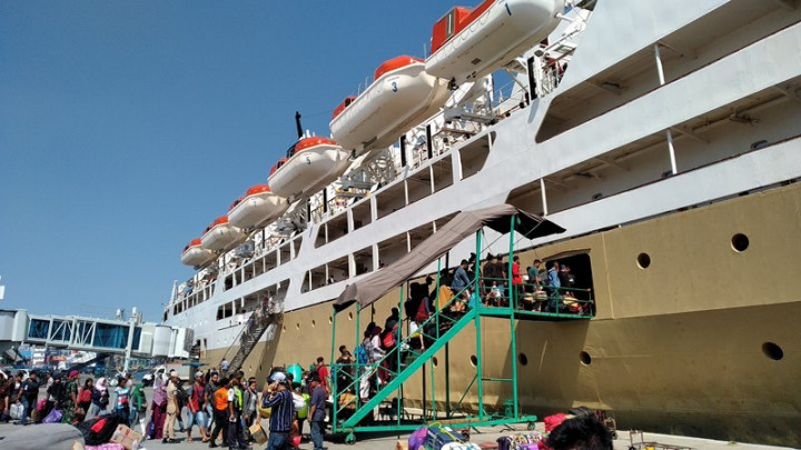 Jumlah Pemudik di Pelabuhan Soekaro-Hatta Naik