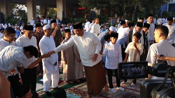 Anies Baswedan Gelar Salat Id di Balai Kota