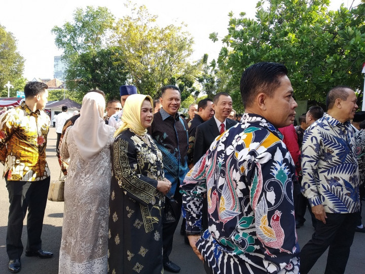 <i>Idulfitri Momen Menurunkan Tensi Politik</i>