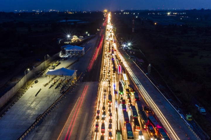 Sistem Satu Arah di Tol Japek Kembali Diberlakukan
