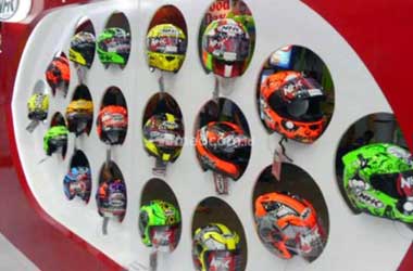 Jangan Asal Pakai Helm, Pahami Masa Kedaluwarsanya