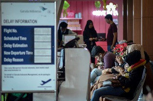 Kemenhub Sebut Pemudik Pesawat Menurun 27,33 Persen