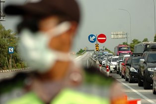 Mudik Naik Kendaraan Pribadi Diminta Dievaluasi