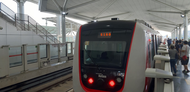 LRT Jakarta Begins Public Trial Run