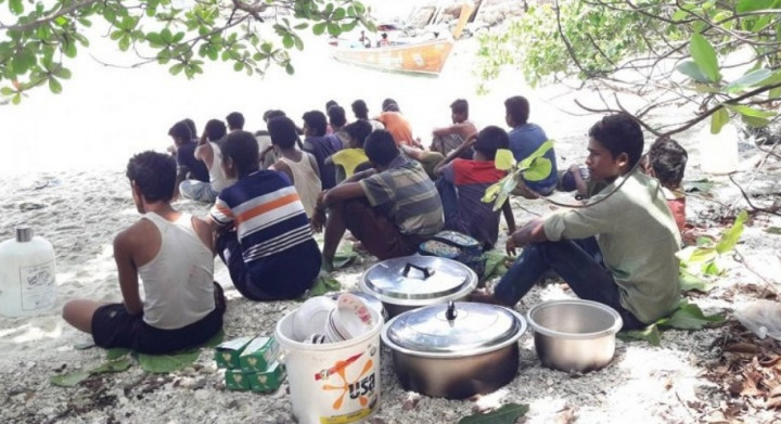 Perahu Bermuatan 64 Rohingya Terdampar di Thailand Selatan