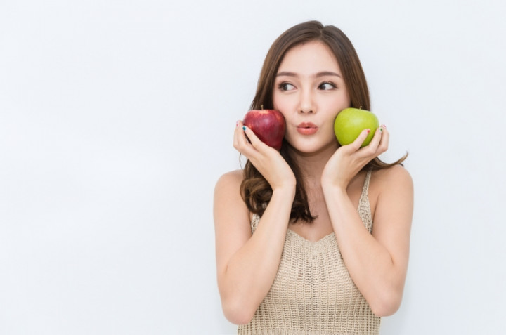 Kolesterol Turun dengan Makan Apel Setiap Pagi