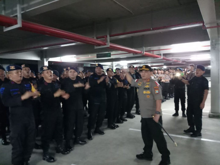 Kapolda Kepri Gelorakan Semangat 300 Anggotanya yang Tugas di Jakarta