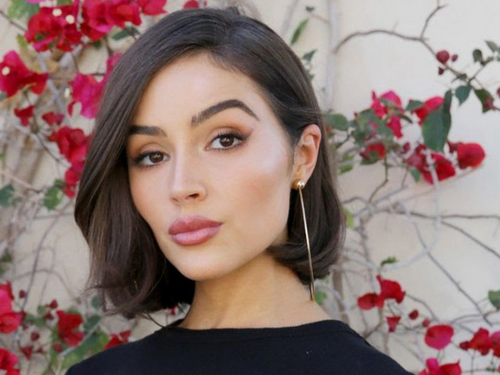 Mantan Pacar Nick Jonas, Olivia Culpo Raih Predikat Perempuan Terseksi 2019