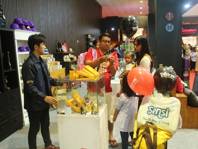 Berburu Suvenir di Jakarta Fair Kemayoran 2019