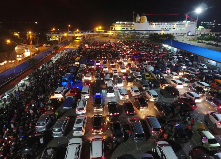 675 Ribu Pemudik Menyeberang ke Pelabuhan Merak