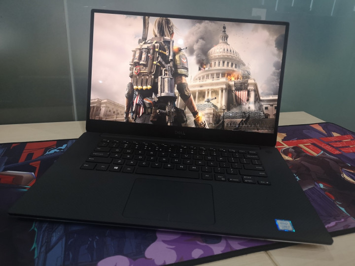 Dell XPS 15 9570, Layar Sentuh dan Spesifikasi Mumpuni