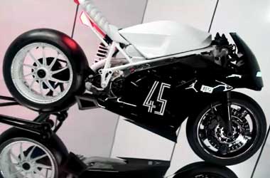 Ducati 916 Terinspirasi Sepatu Nike Air Jordan