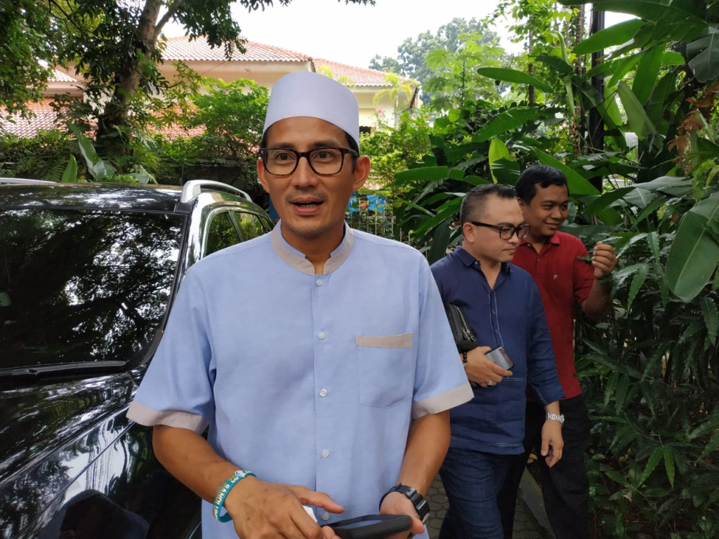 Sandiaga Pantau Sidang Gugatan Via Televisi
