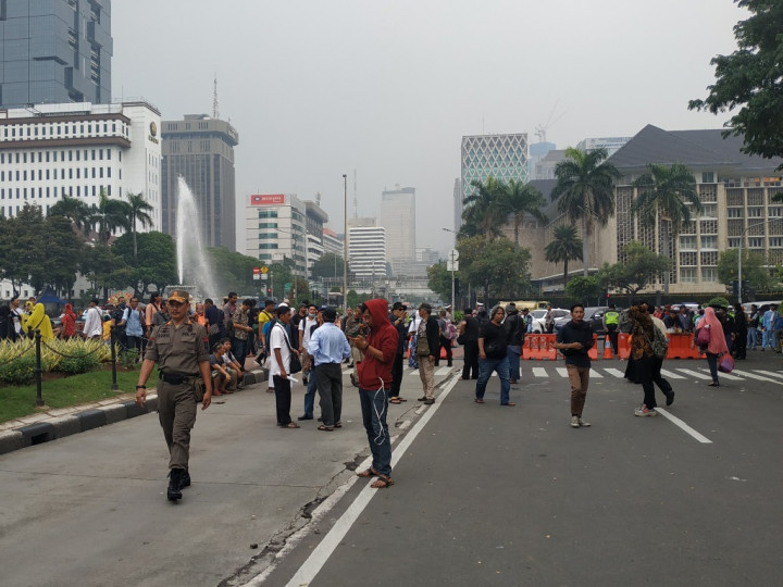 Pedemo Sidang MK Membubarkan Diri
