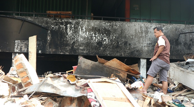 Nasib Pasar iKosambii Belum Ditentukan Nasib Pasar iKosambii Belum Ditentukan