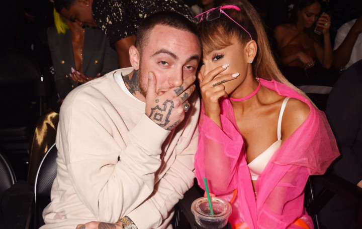 Ariana Grande Menangis saat Konser di Kampung Halaman Mac Miller