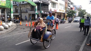Pengayuh Becak Berharap Berkah dari Malioboro Bebas Kendaraan