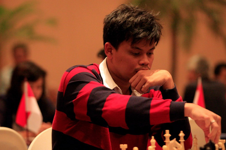 Tundukan Unggulan Pertama, Susanto Megaranto Kembali ke Jalur Juara