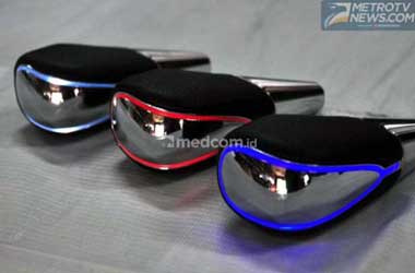 Shift Knob Iluminasi Bikin Kabin Tampil Beda