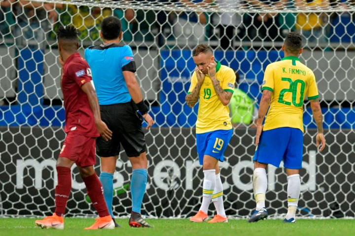 Dua Gol Dianulir VAR, Brasil Gagal Tundukkan Venezuela