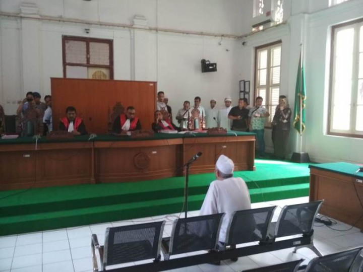 Eks Panglima Laskar Jihad Didakwa Kasus Perusakan
