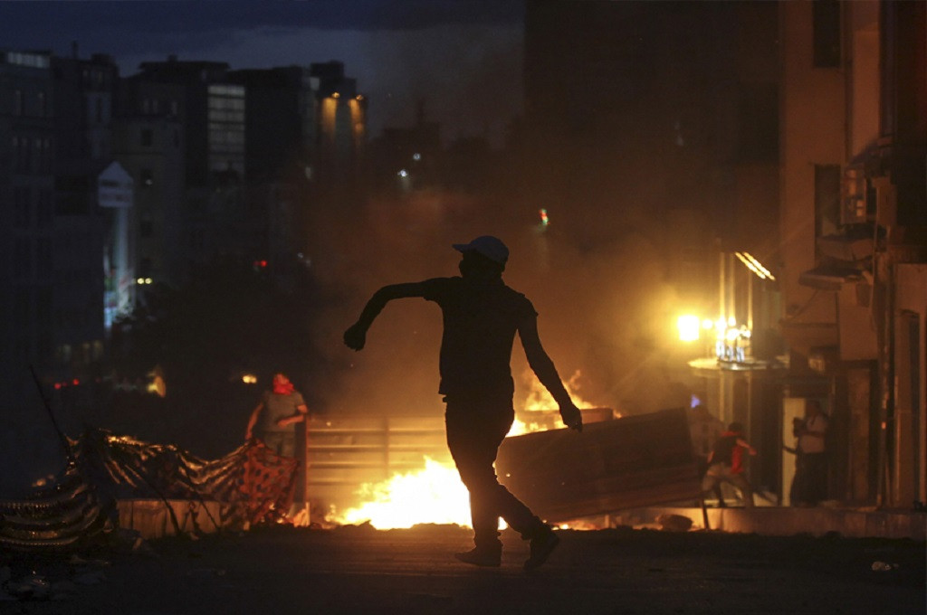 Ilustrasi bentrokan. (Foto: Medcom.id)