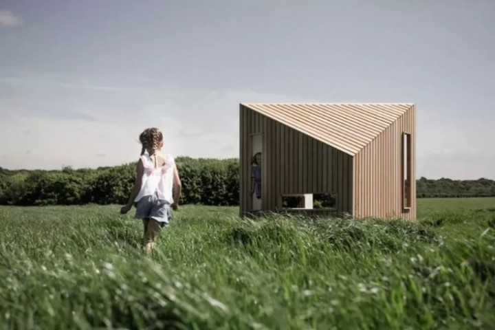 Kabin Mini Tempat Bermain Anak di Halaman Rumah