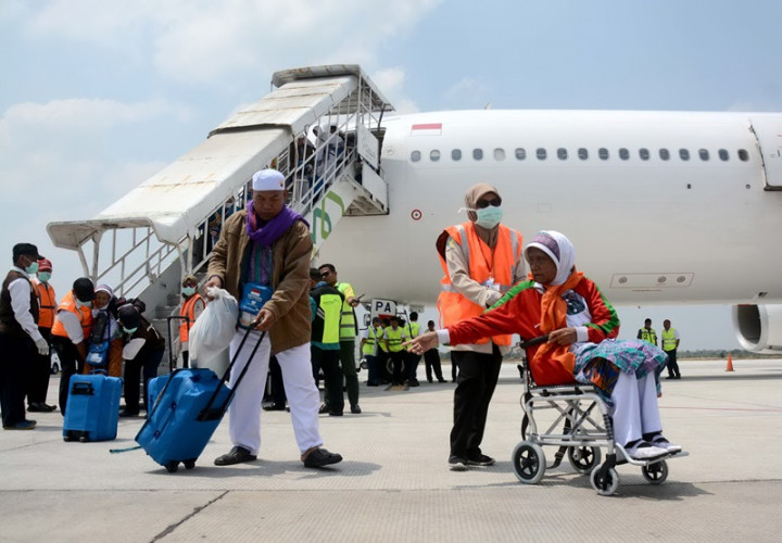 Embarkasi Batam Berangkatkan 12.860 Calon Haji