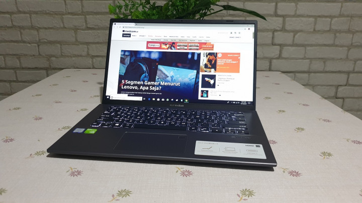 ASUS VivoBook 14 A412FL, Berbodi Ramping, Ringan, dan Menawan