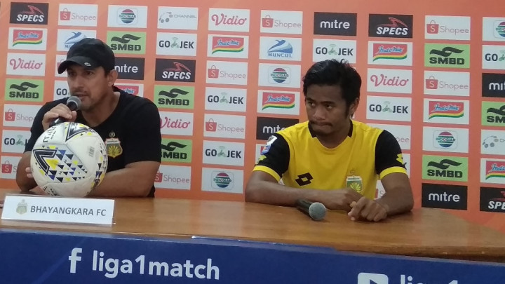 Bhayangkara Berpeluang Mainkan Adam Alis dan Vendry Mofu Kontra PSS